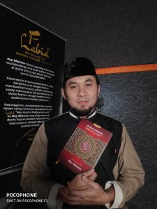 Ustadz Ray Sahreza